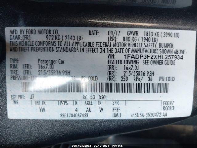 Photo 8 VIN: 1FADP3F2XHL257934 - FORD FOCUS 