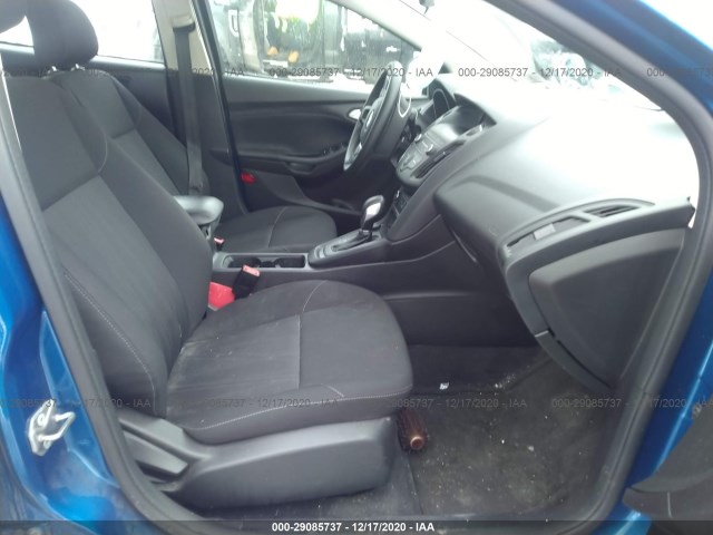 Photo 4 VIN: 1FADP3F2XJL203068 - FORD FOCUS 