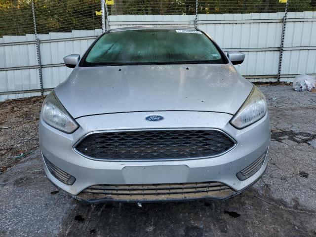 Photo 4 VIN: 1FADP3F2XJL214247 - FORD FOCUS SE 