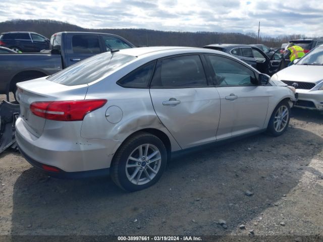 Photo 3 VIN: 1FADP3F2XJL231405 - FORD FOCUS 