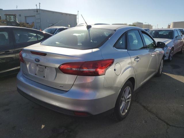 Photo 2 VIN: 1FADP3F2XJL236989 - FORD FOCUS 