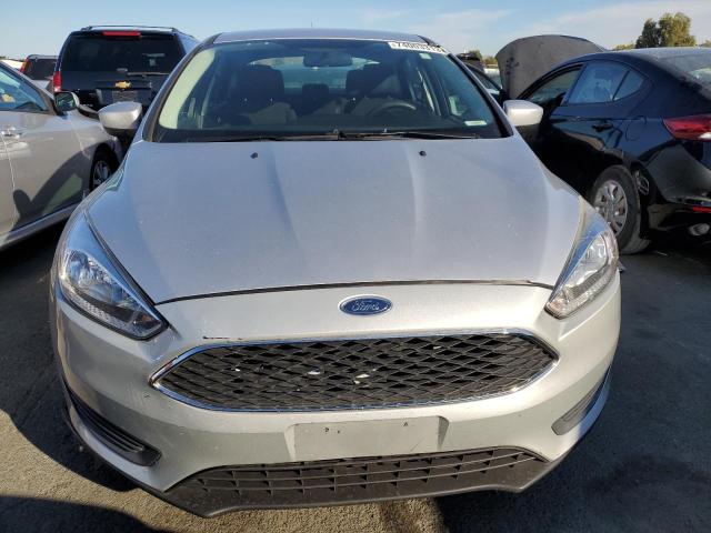 Photo 4 VIN: 1FADP3F2XJL236989 - FORD FOCUS 