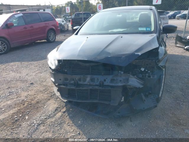 Photo 5 VIN: 1FADP3F2XJL237575 - FORD FOCUS 