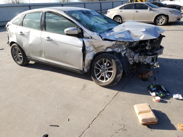 Photo 3 VIN: 1FADP3F2XJL275159 - FORD FOCUS 