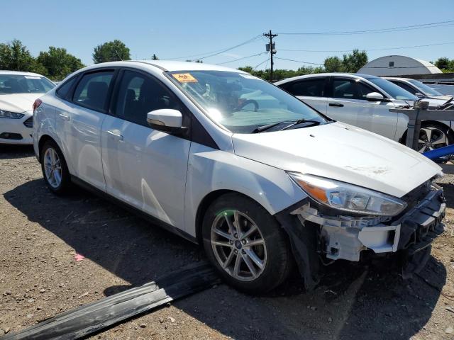 Photo 3 VIN: 1FADP3F2XJL276358 - FORD FOCUS 