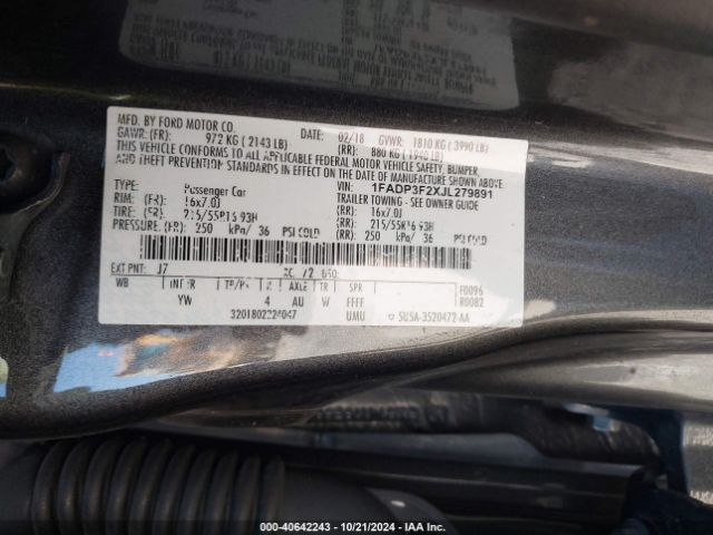 Photo 8 VIN: 1FADP3F2XJL279891 - FORD FOCUS 