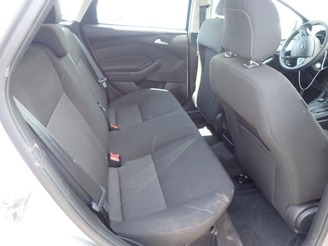 Photo 5 VIN: 1FADP3FE0JL226384 - FORD FOCUS SE 