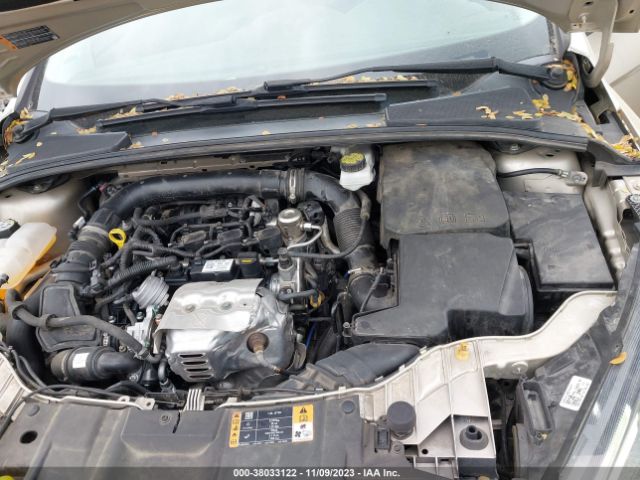 Photo 9 VIN: 1FADP3FE0JL277500 - FORD FOCUS 