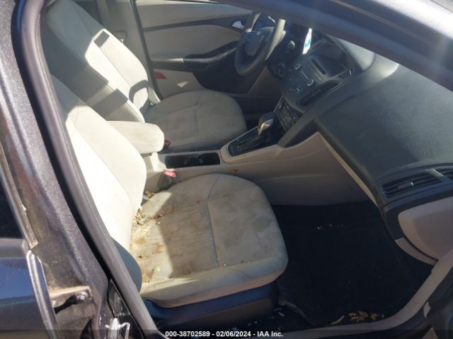 Photo 4 VIN: 1FADP3FE1HL281789 - FORD FOCUS 