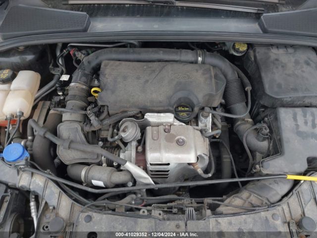 Photo 9 VIN: 1FADP3FE2FL229441 - FORD FOCUS 