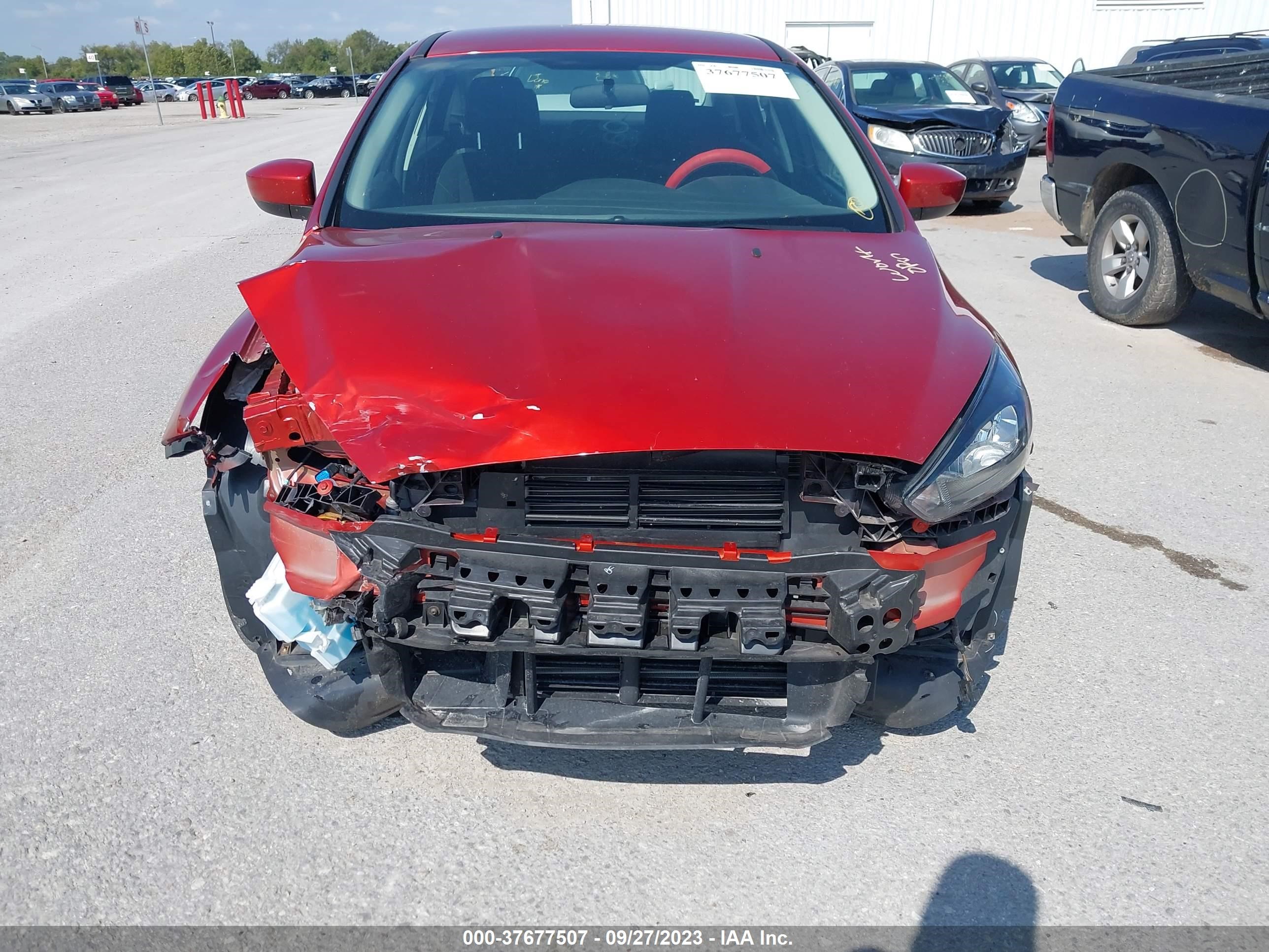 Photo 5 VIN: 1FADP3FE2JL255496 - FORD FOCUS 