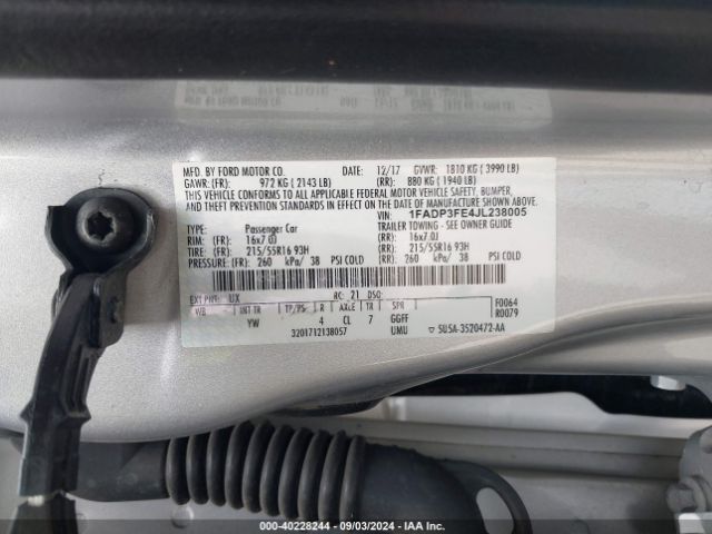 Photo 8 VIN: 1FADP3FE4JL238005 - FORD FOCUS 