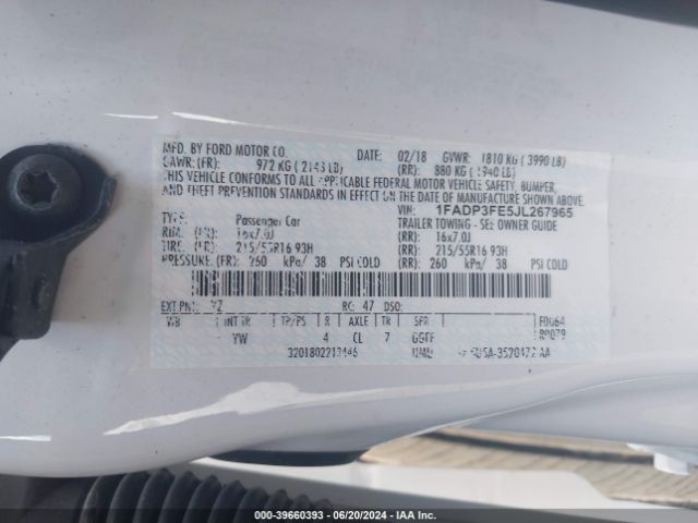 Photo 8 VIN: 1FADP3FE5JL267965 - FORD FOCUS 