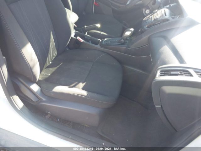 Photo 4 VIN: 1FADP3FE6HL274756 - FORD FOCUS 