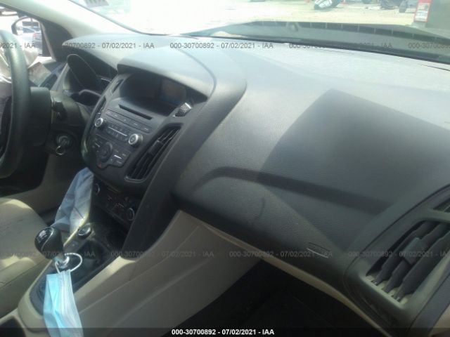 Photo 4 VIN: 1FADP3FE6HL347690 - FORD FOCUS 