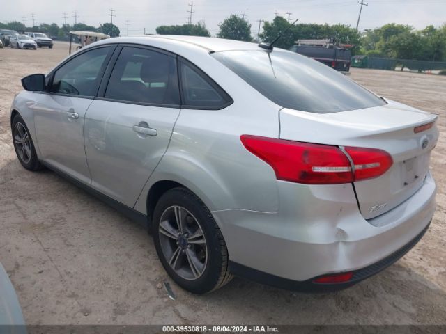 Photo 2 VIN: 1FADP3FE6JL269028 - FORD FOCUS 