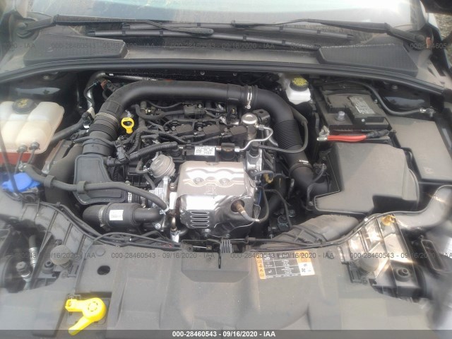 Photo 9 VIN: 1FADP3FE6JL323184 - FORD FOCUS 