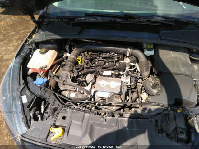 Photo 9 VIN: 1FADP3FE7HL211911 - FORD FOCUS 