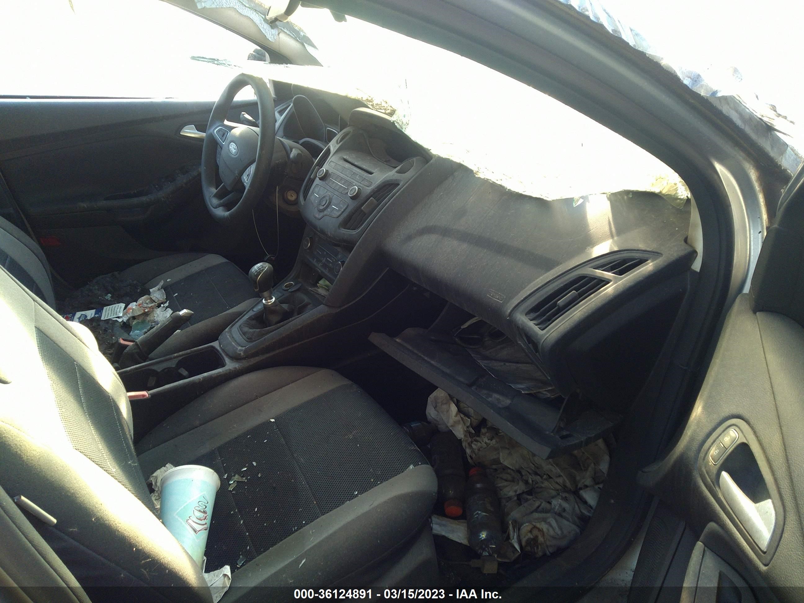 Photo 4 VIN: 1FADP3FE7HL264169 - FORD FOCUS 