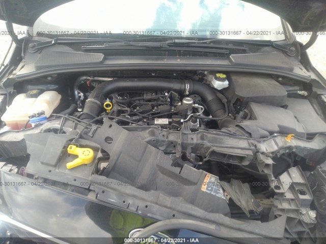 Photo 9 VIN: 1FADP3FE7HL267086 - FORD FOCUS 