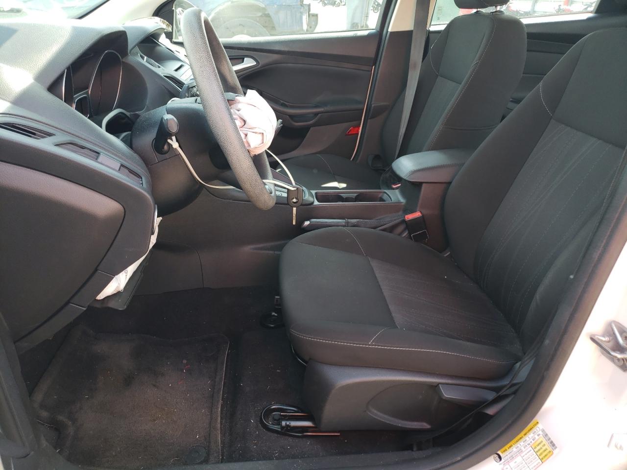 Photo 6 VIN: 1FADP3FE7HL292389 - FORD FOCUS 