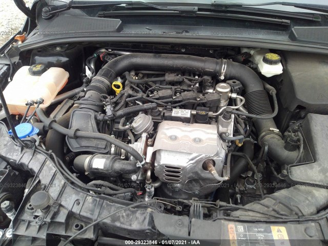 Photo 9 VIN: 1FADP3FE7HL292568 - FORD FOCUS 