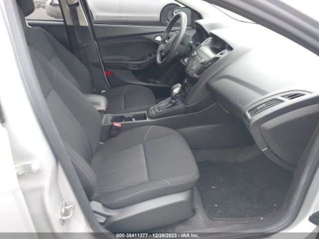 Photo 4 VIN: 1FADP3FE7JL230948 - FORD FOCUS 