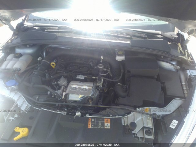 Photo 9 VIN: 1FADP3FE7JL235809 - FORD FOCUS 