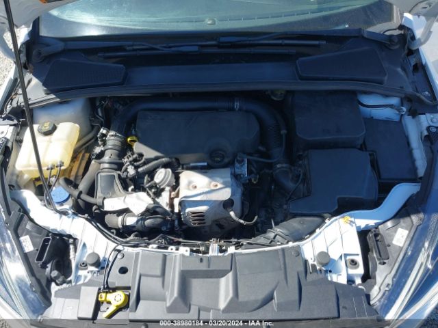 Photo 9 VIN: 1FADP3FE8GL257603 - FORD FOCUS 