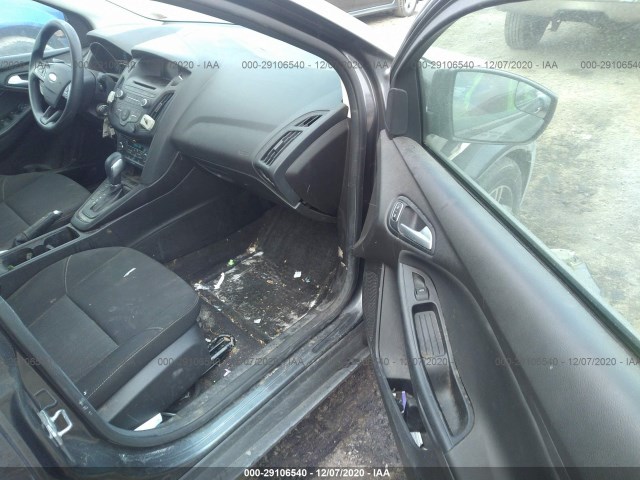 Photo 4 VIN: 1FADP3FE8HL289078 - FORD FOCUS 