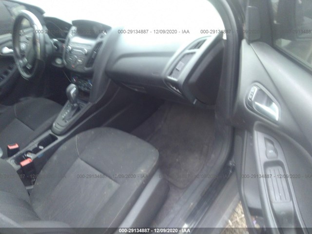 Photo 4 VIN: 1FADP3FE8JL310582 - FORD FOCUS 