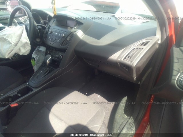 Photo 4 VIN: 1FADP3FE9JL275910 - FORD FOCUS 