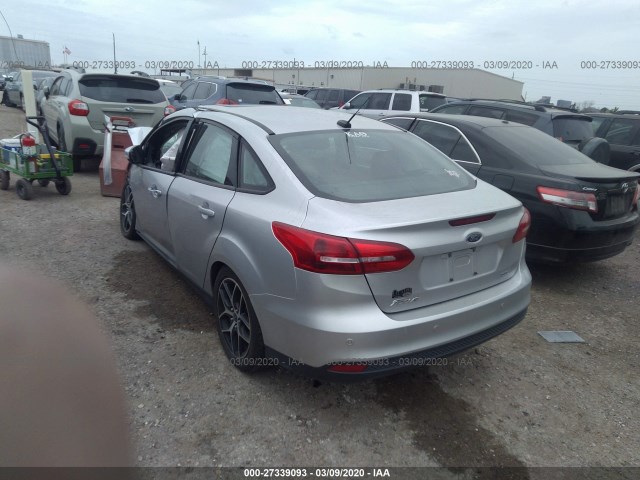 Photo 2 VIN: 1FADP3H20HL225393 - FORD FOCUS 