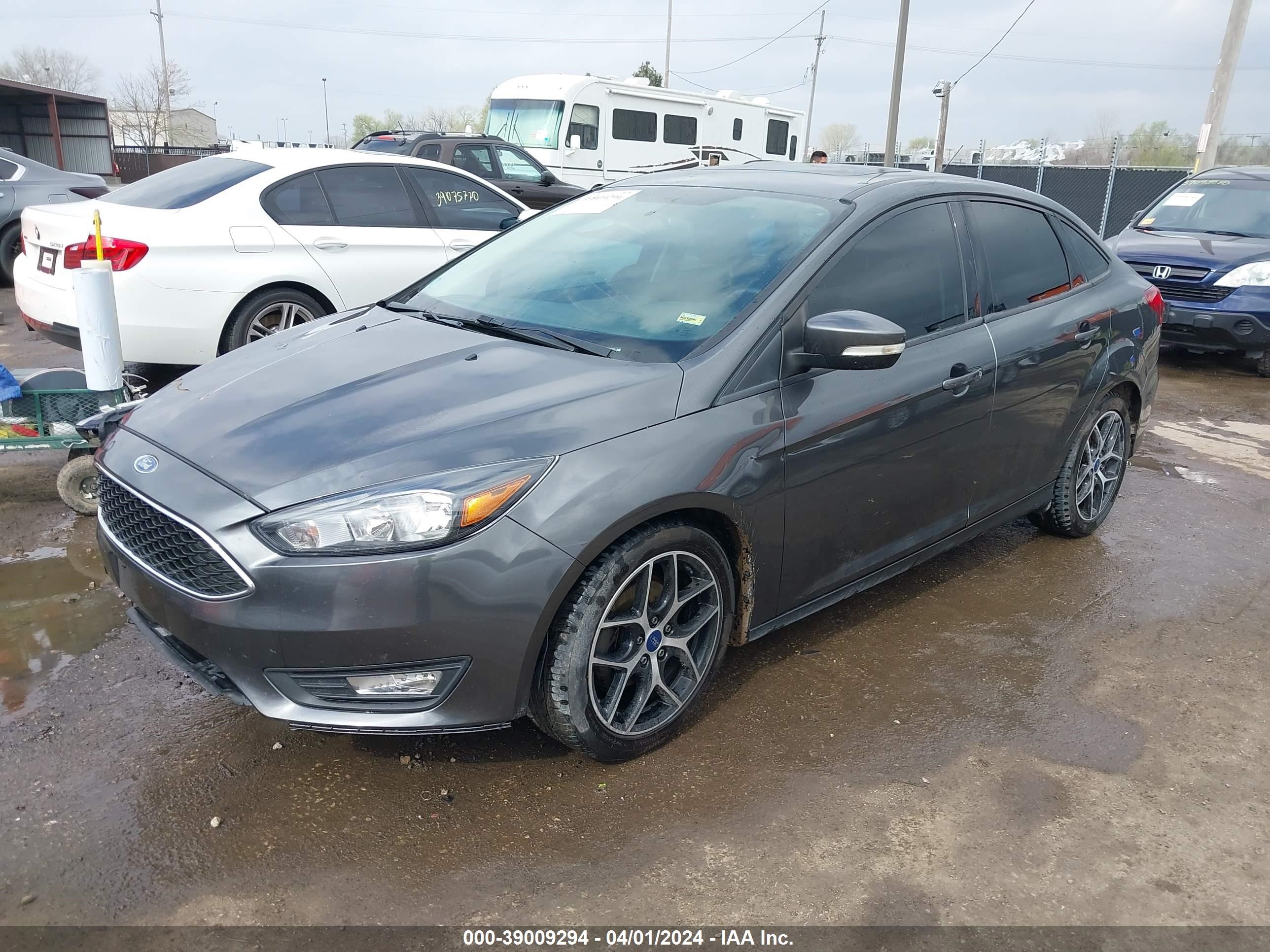 Photo 1 VIN: 1FADP3H20JL312099 - FORD FOCUS 