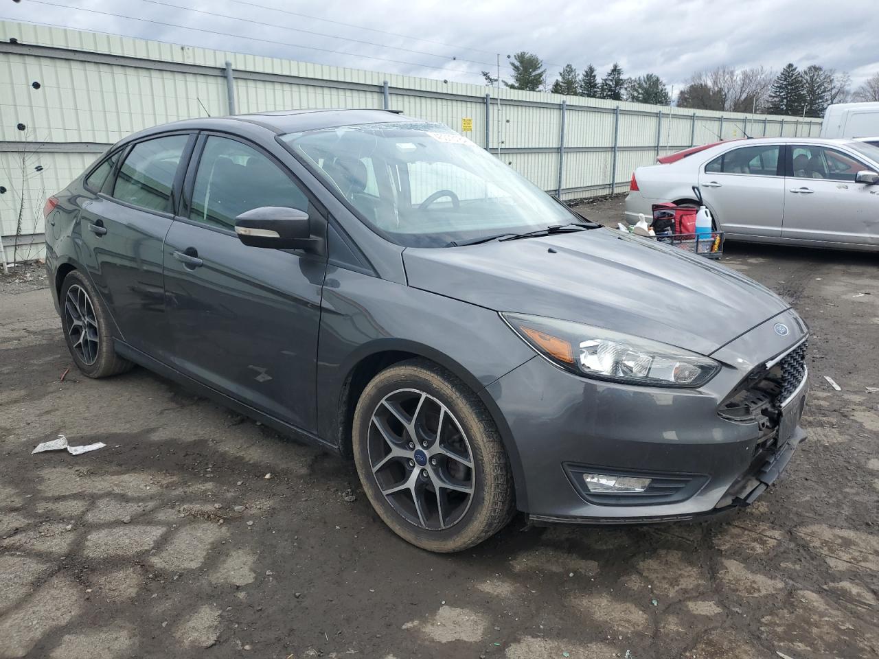 Photo 3 VIN: 1FADP3H22HL240722 - FORD FOCUS 