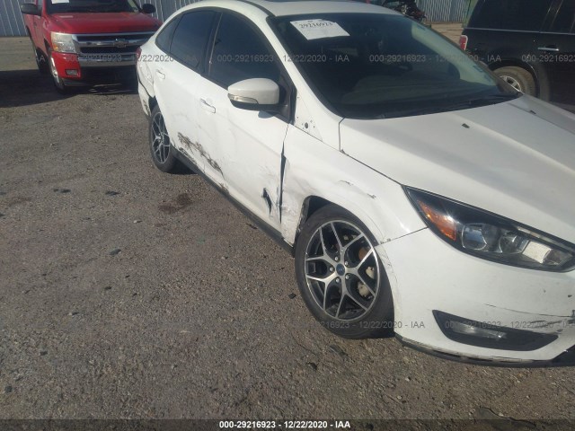 Photo 5 VIN: 1FADP3H22HL324538 - FORD FOCUS 