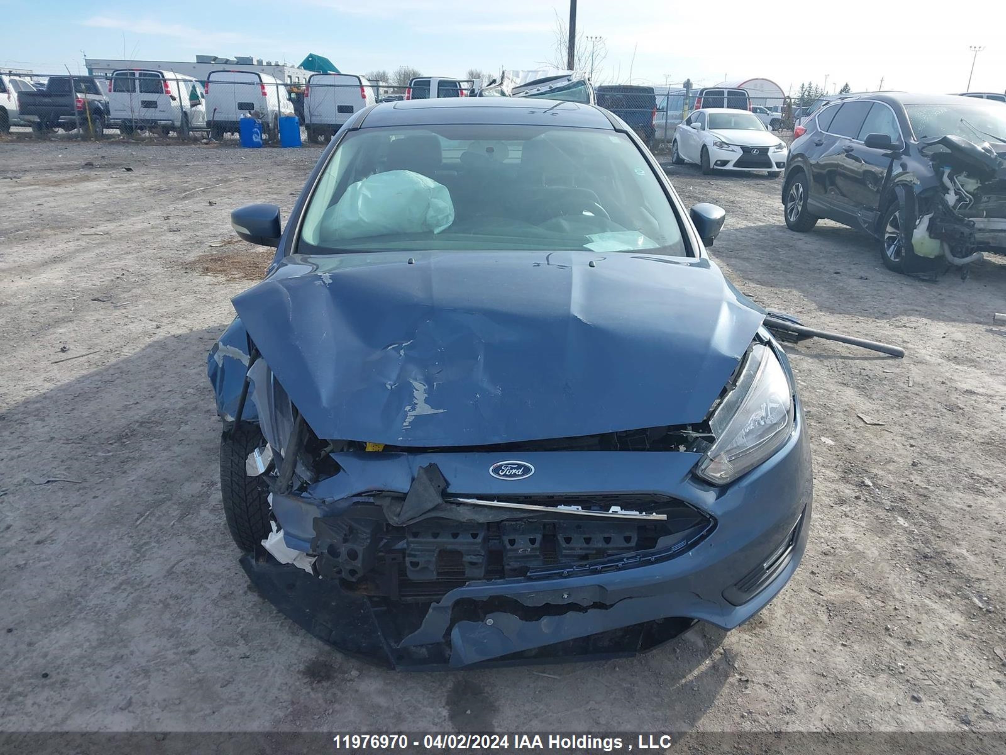 Photo 12 VIN: 1FADP3H22JL263116 - FORD FOCUS 