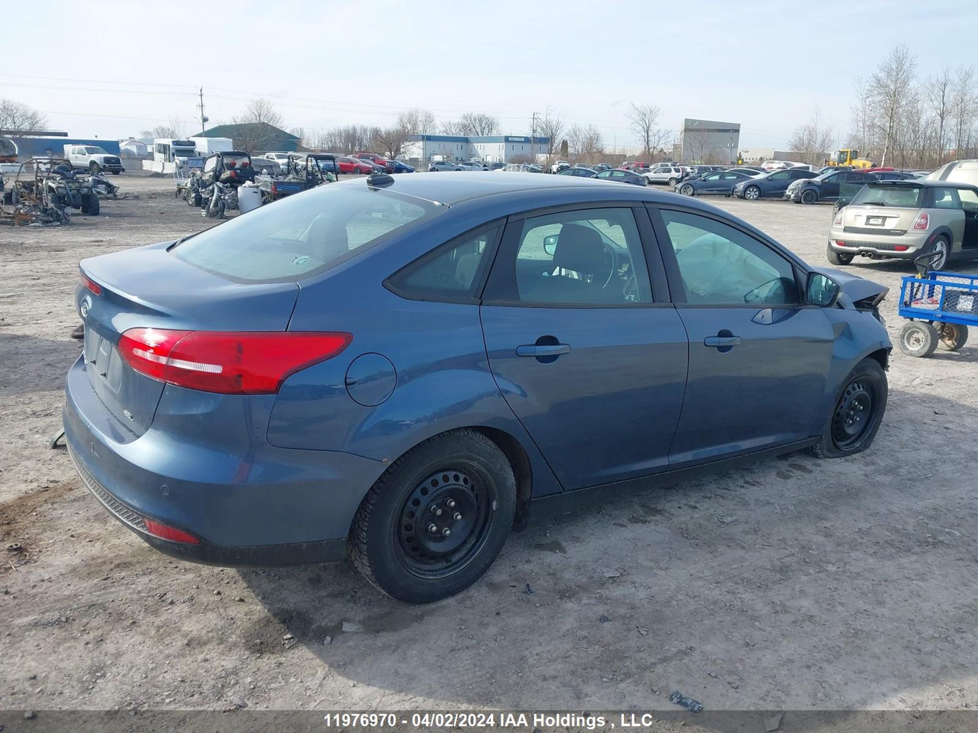 Photo 3 VIN: 1FADP3H22JL263116 - FORD FOCUS 