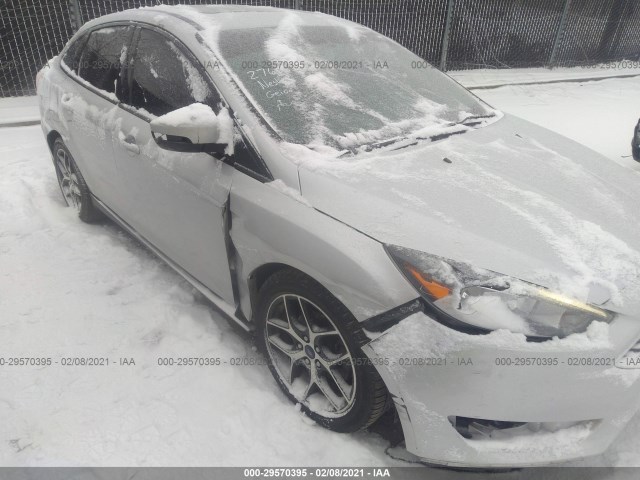 Photo 5 VIN: 1FADP3H23HL314083 - FORD FOCUS 