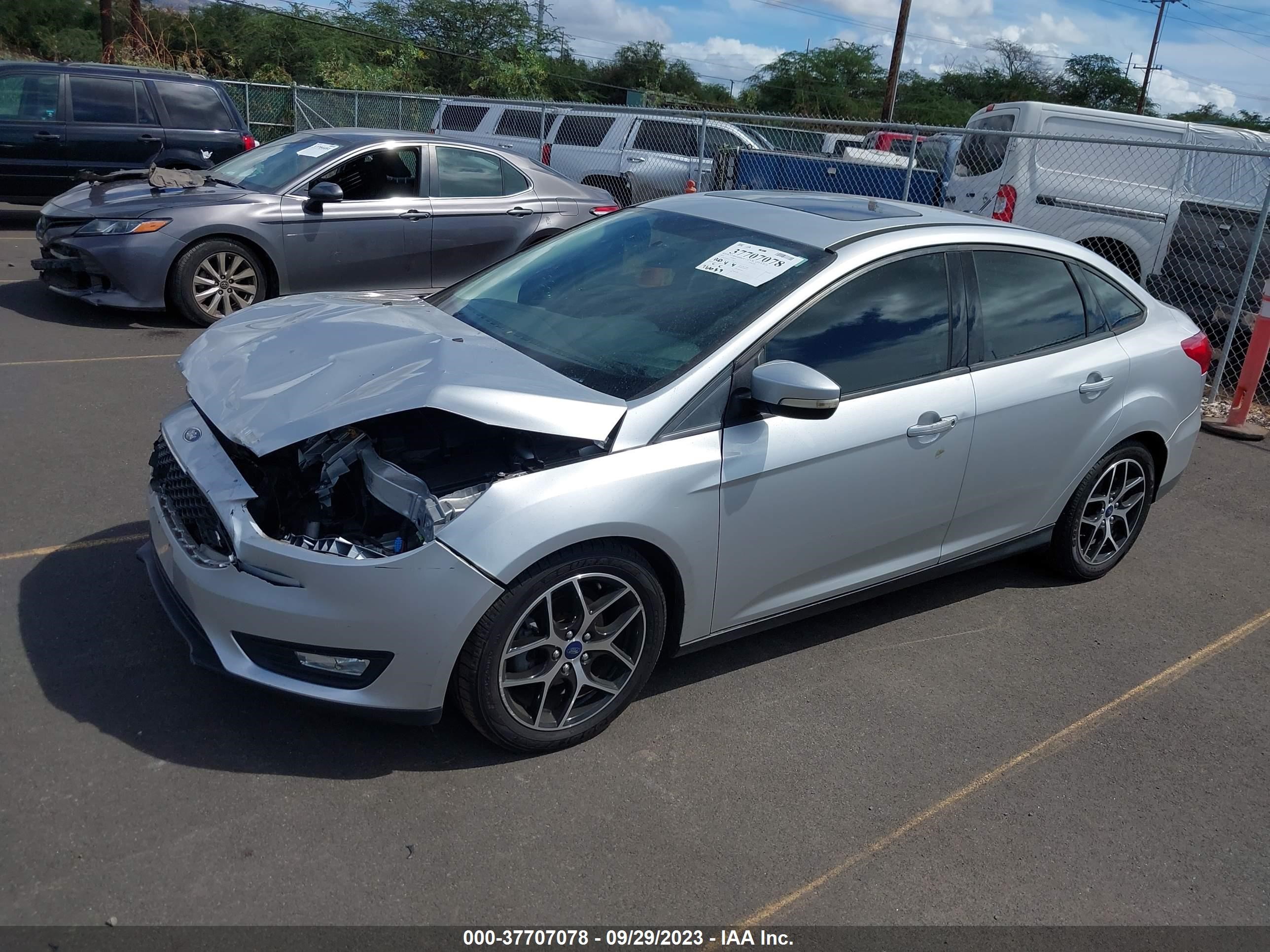 Photo 1 VIN: 1FADP3H23JL313506 - FORD FOCUS 