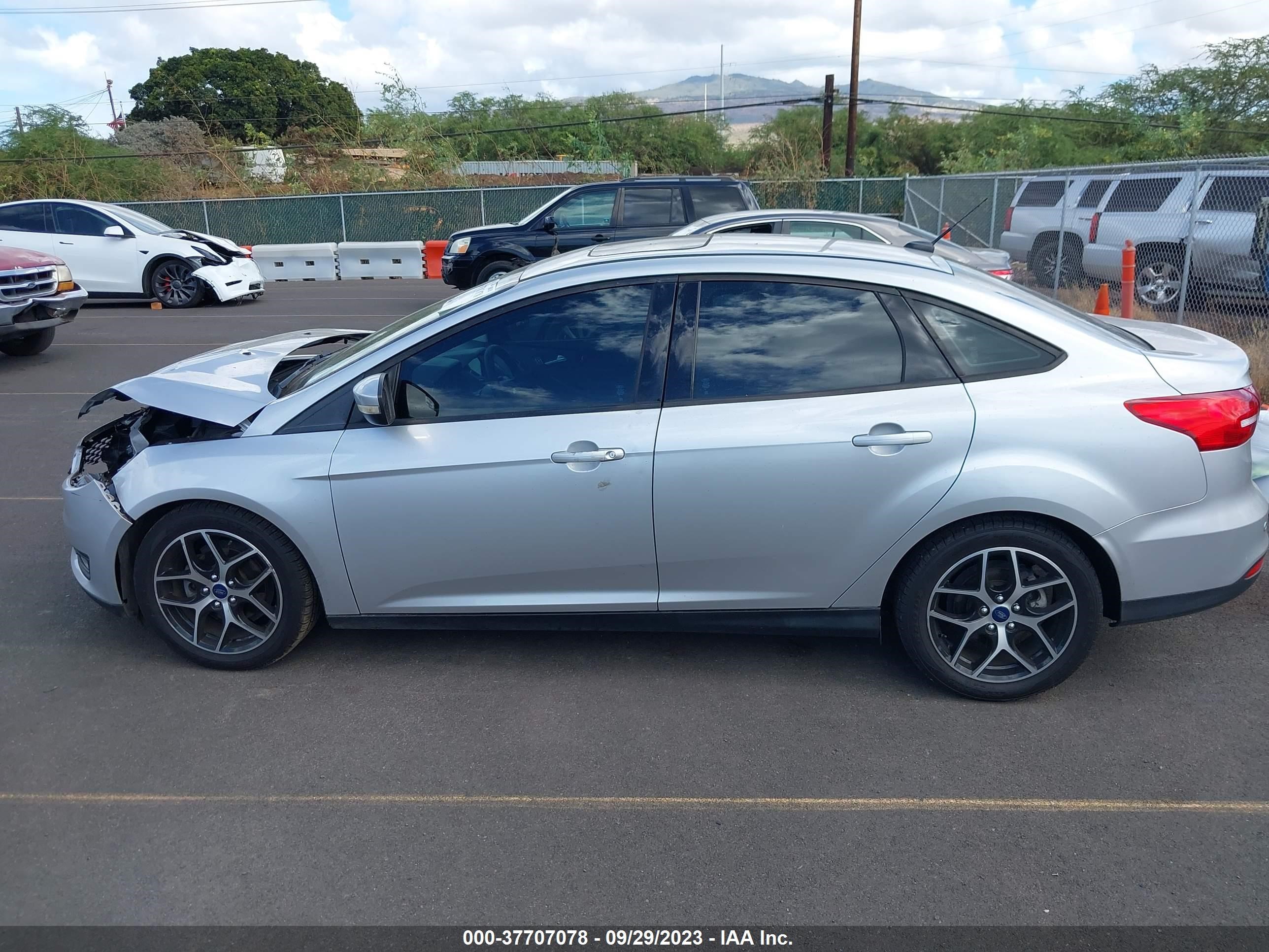 Photo 14 VIN: 1FADP3H23JL313506 - FORD FOCUS 