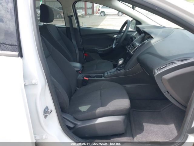 Photo 4 VIN: 1FADP3H24HL252970 - FORD FOCUS 