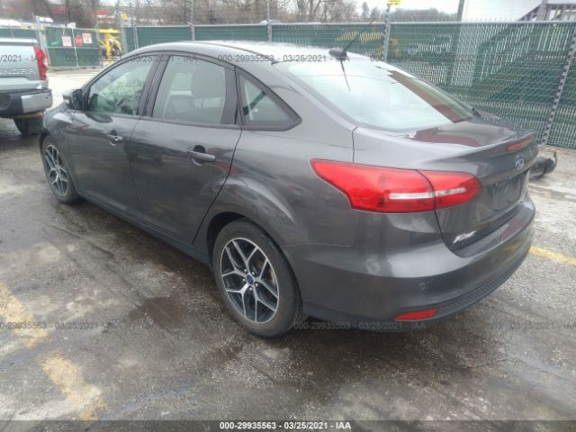 Photo 2 VIN: 1FADP3H25JL227405 - FORD FOCUS 