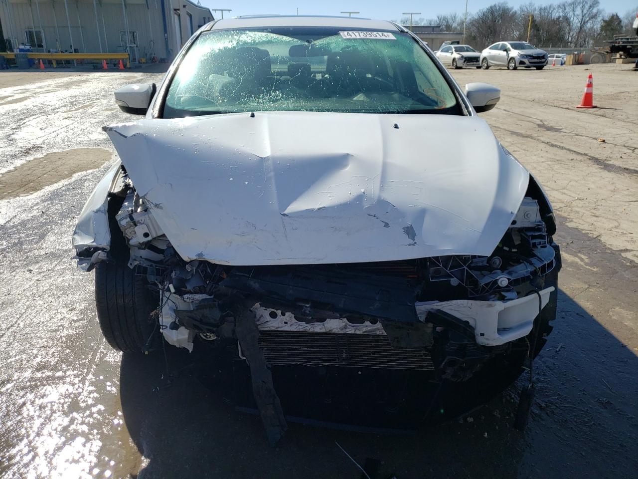 Photo 4 VIN: 1FADP3H26HL293956 - FORD FOCUS 