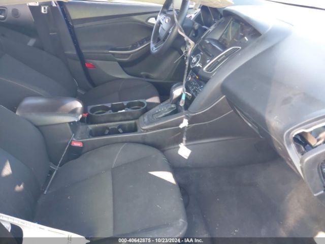 Photo 4 VIN: 1FADP3H27JL229379 - FORD FOCUS 