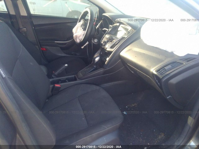 Photo 4 VIN: 1FADP3H27JL260941 - FORD FOCUS 