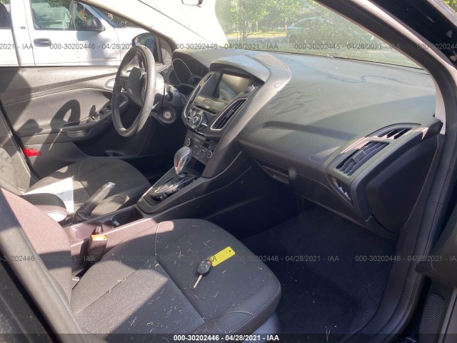 Photo 4 VIN: 1FADP3H27JL308914 - FORD FOCUS 