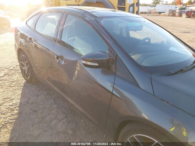 Photo 5 VIN: 1FADP3H28JL312738 - FORD FOCUS 