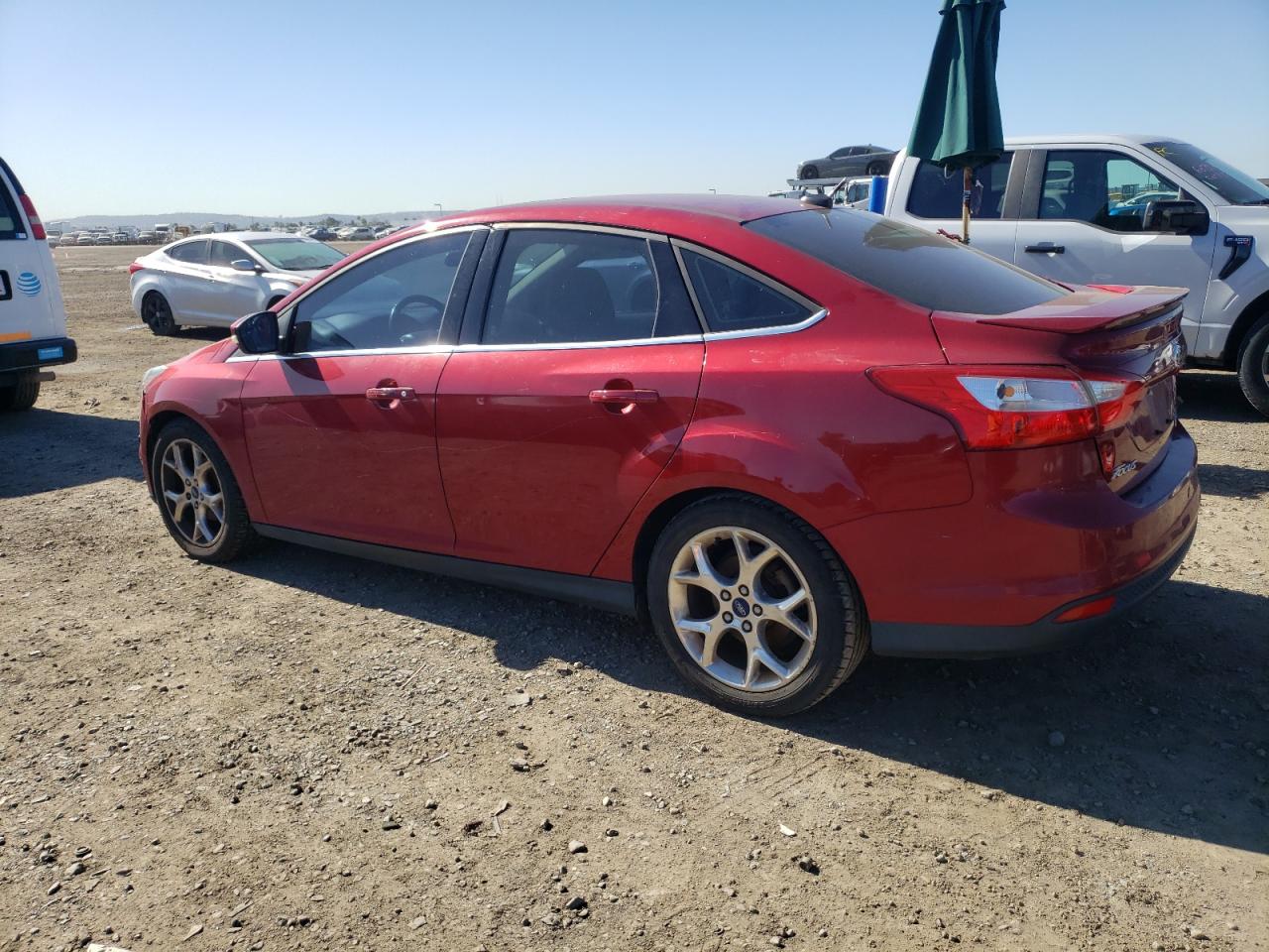 Photo 1 VIN: 1FADP3J20DL114282 - FORD FOCUS 