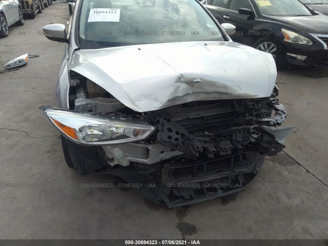 Photo 5 VIN: 1FADP3J20HL260462 - FORD FOCUS 